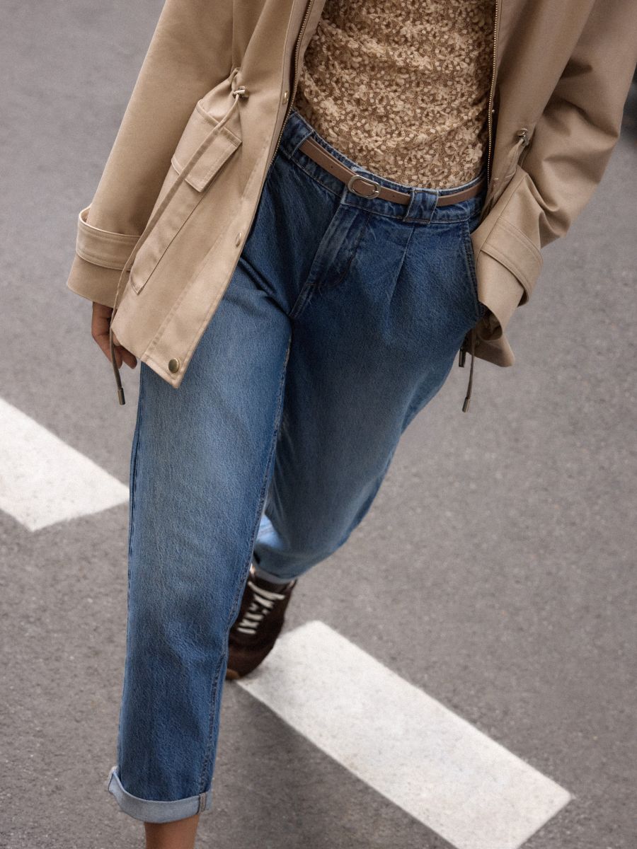 Jeansy chino slim z paskiem Jeansy chino slim z paskiem - niebieski - MOHITO