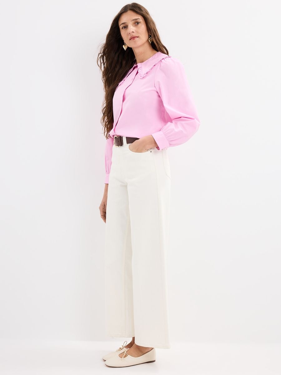 Jeansy wide leg z paskiem Jeansy wide leg z paskiem - kremowy - MOHITO