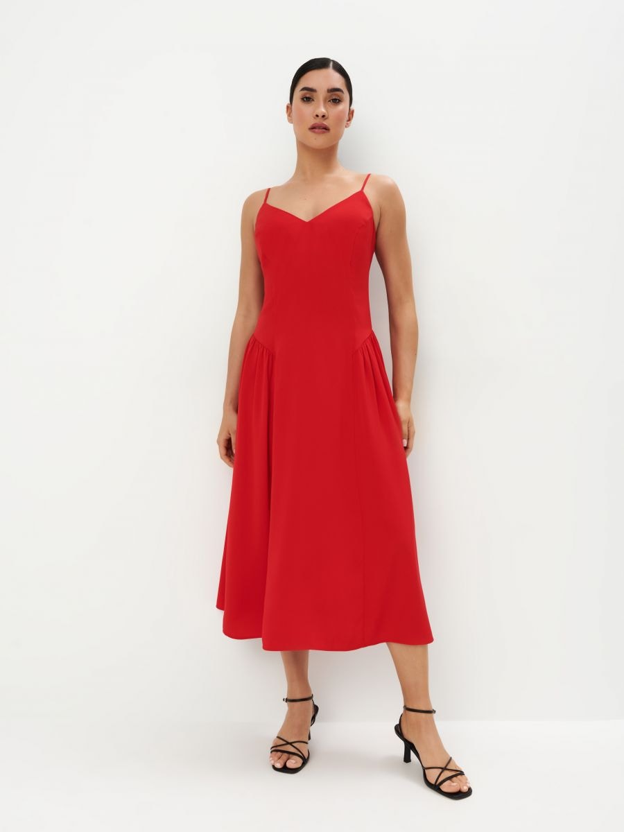 Czerwona sukienka midi na ramiączkach - czerwony - MOHITO