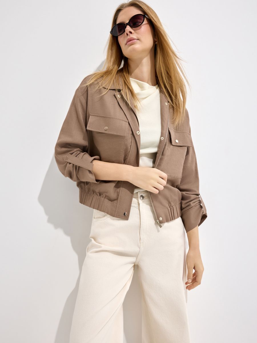 Kurtka z wiskozą - brązowy - MOHITO