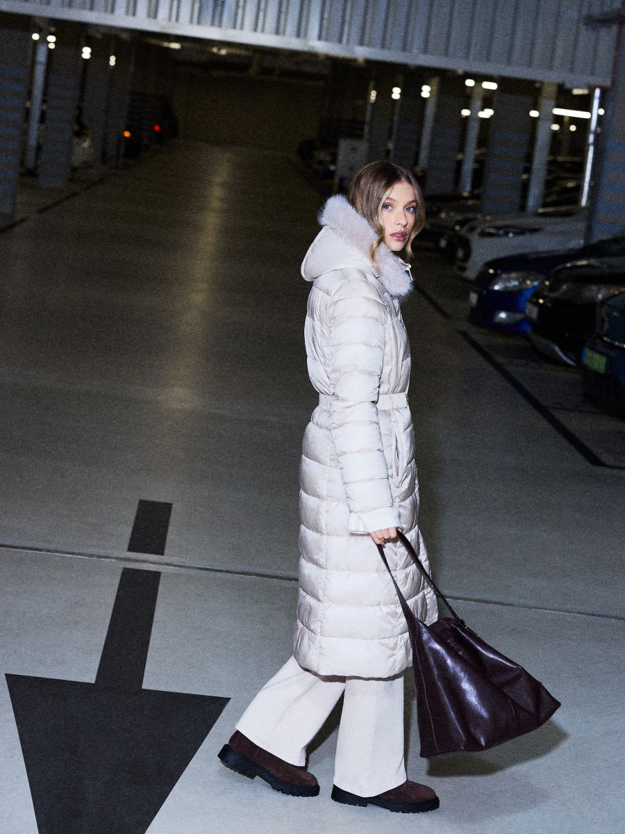 Zimowy beżowy płaszcz - beżowy - MOHITO