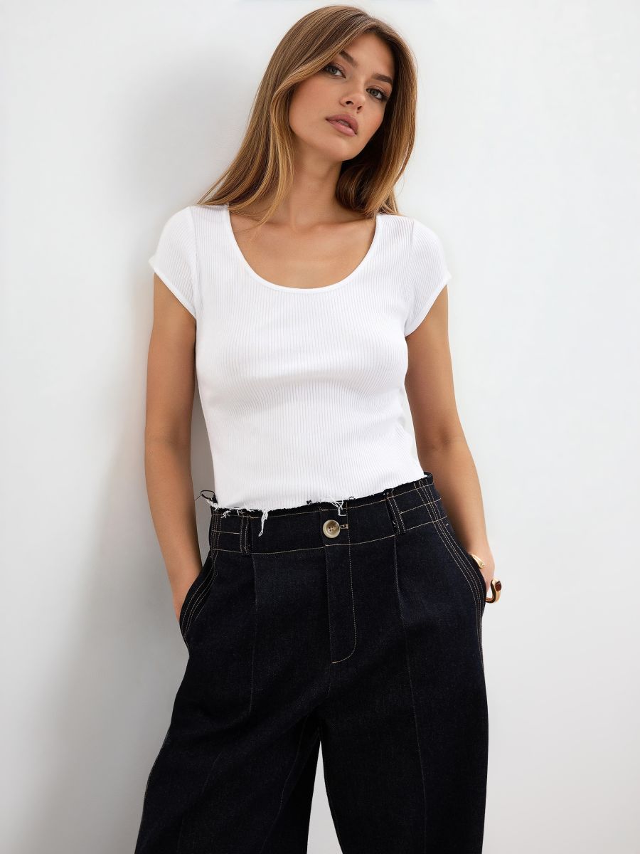 Bawełniany t-shirt z krótkim rękawem - biały - MOHITO