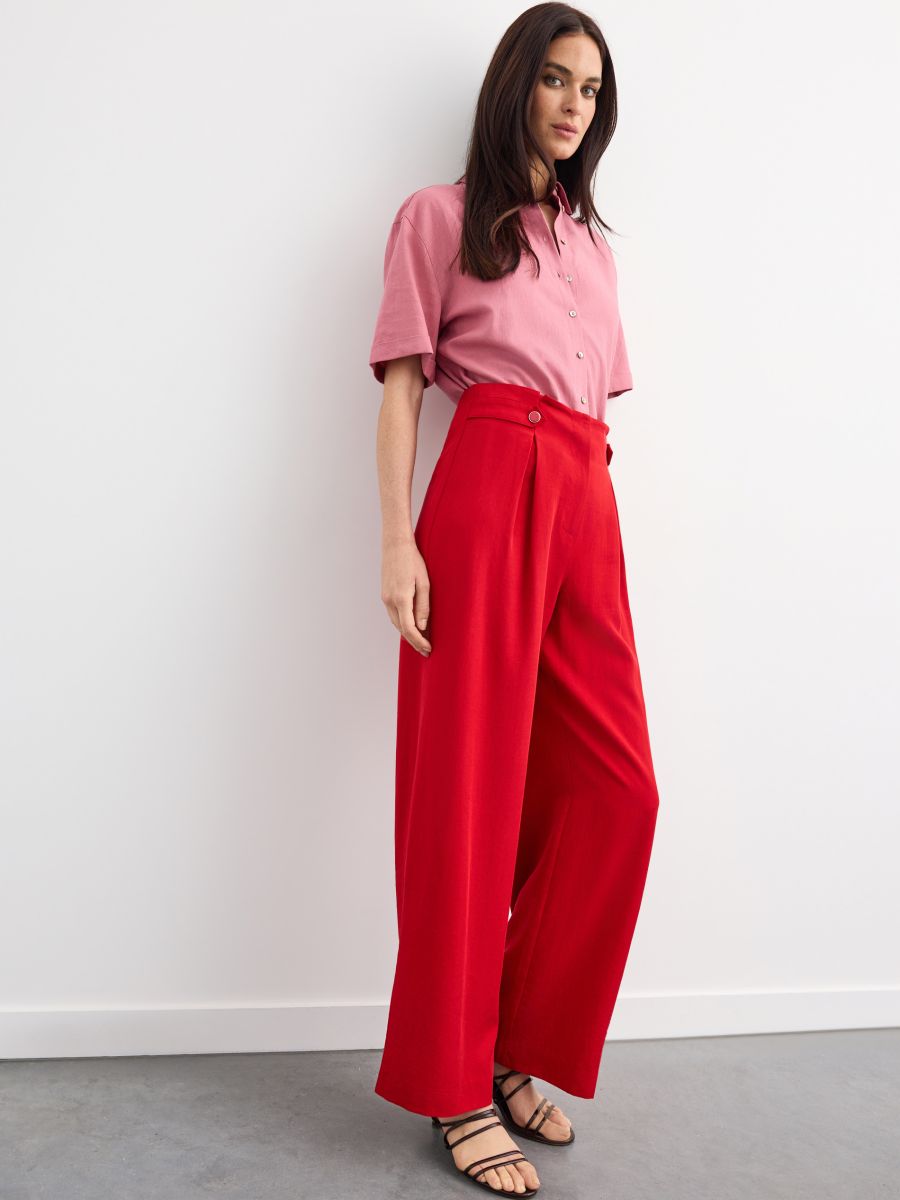 Spodnie wide leg z lyocellu - czerwony - MOHITO
