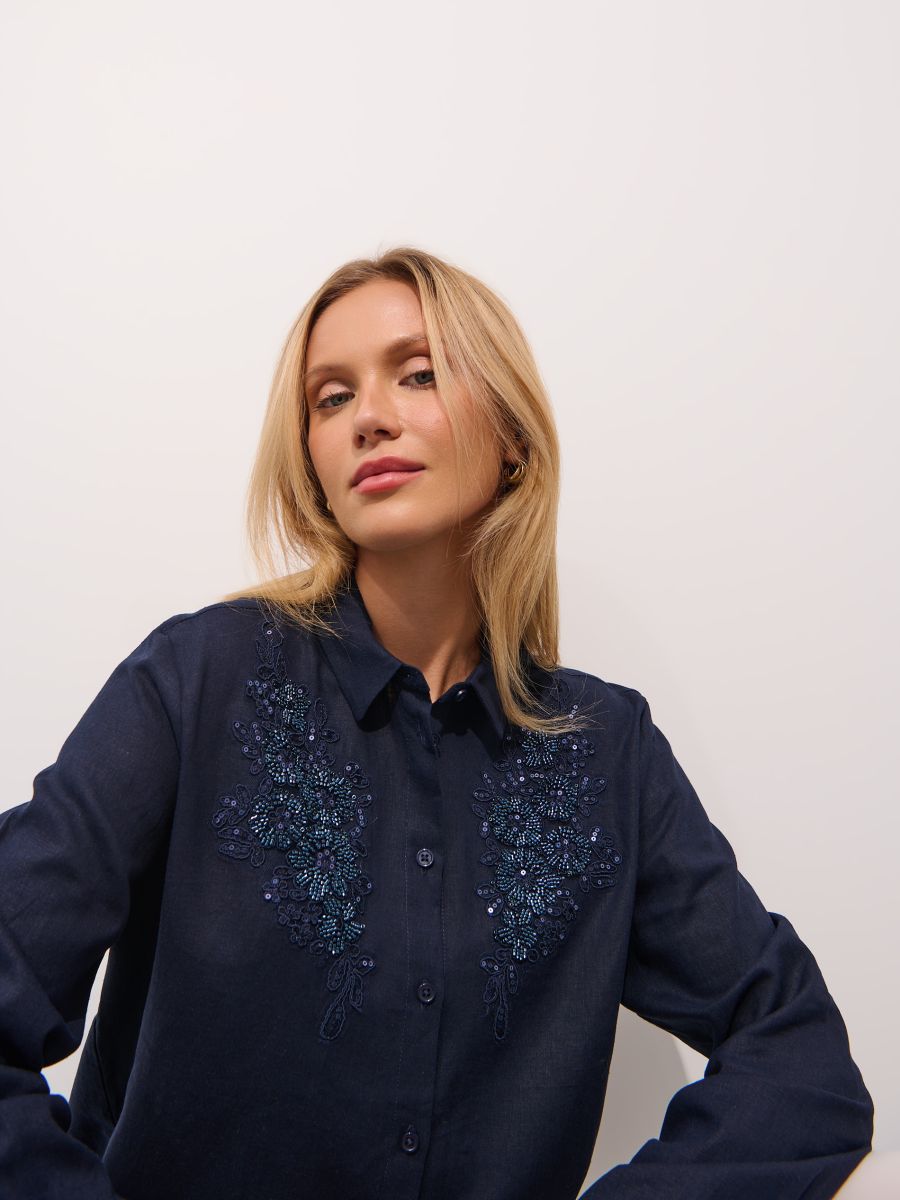 Сорочка з аплікацією