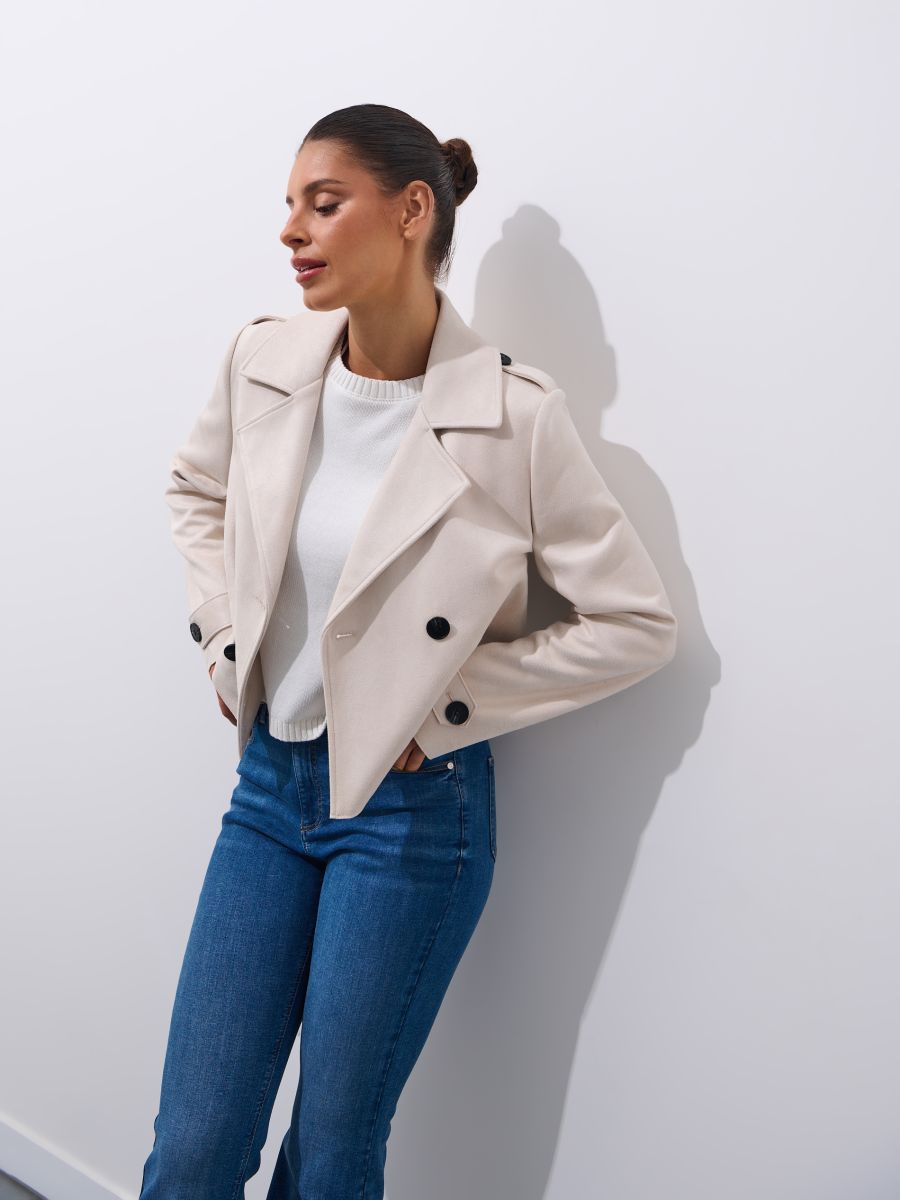 Krótki trencz Krótki trencz - kremowy - MOHITO