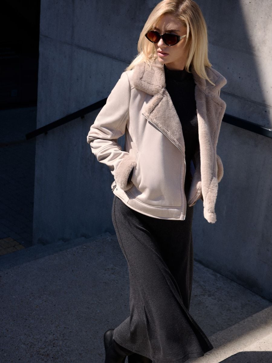 Kurtka z futerkiem - beżowy - MOHITO