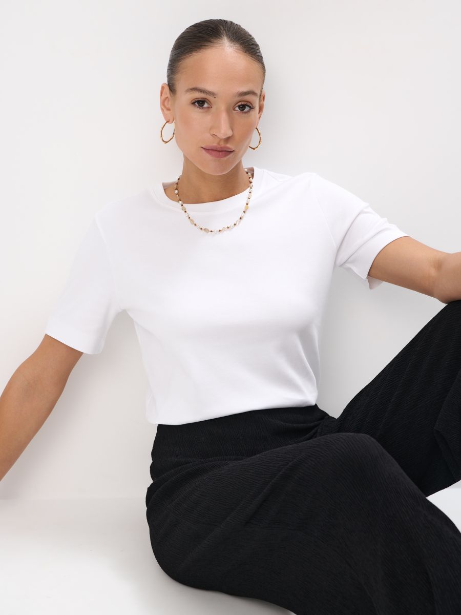 Biały t-shirt z merceryzowanej bawełny - biały - MOHITO