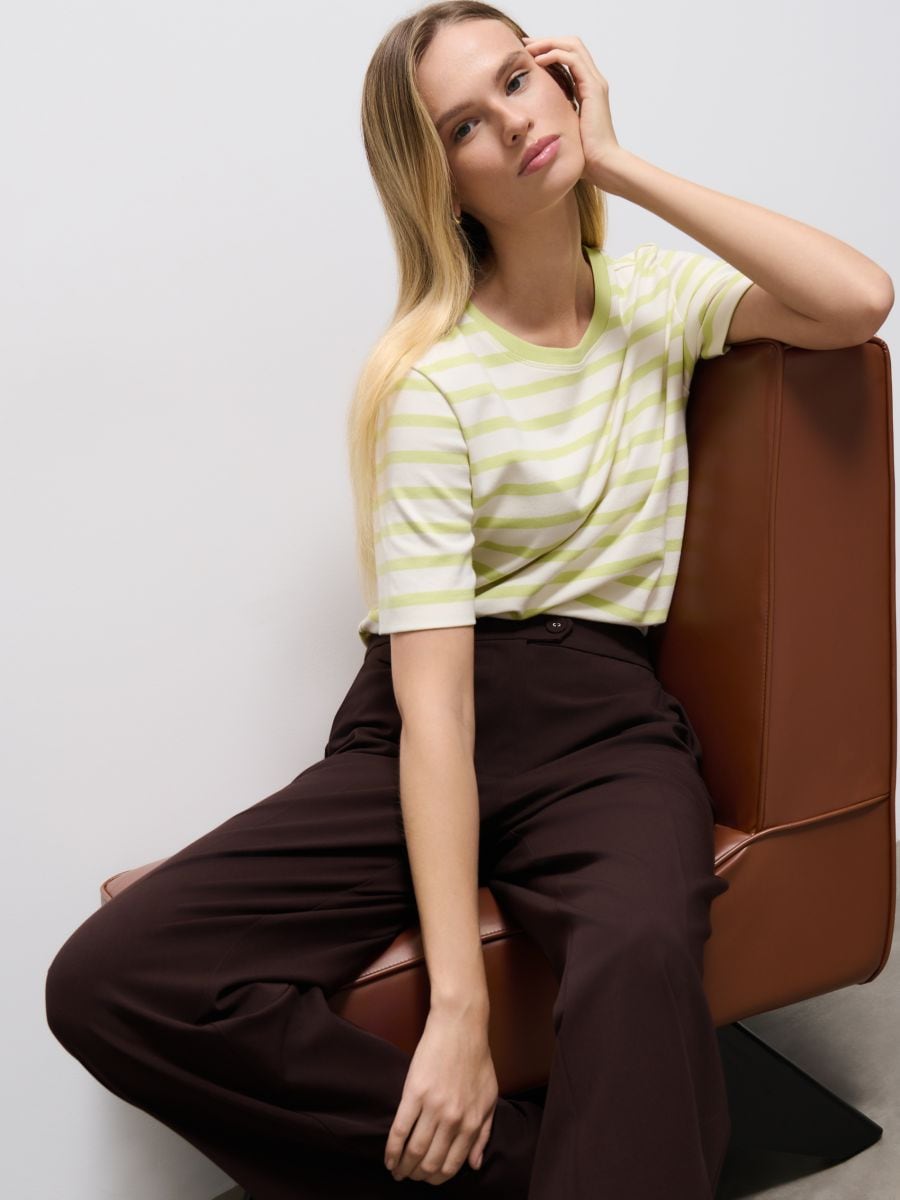 T-shirt z merceryzowanej bawełny - zielony - MOHITO