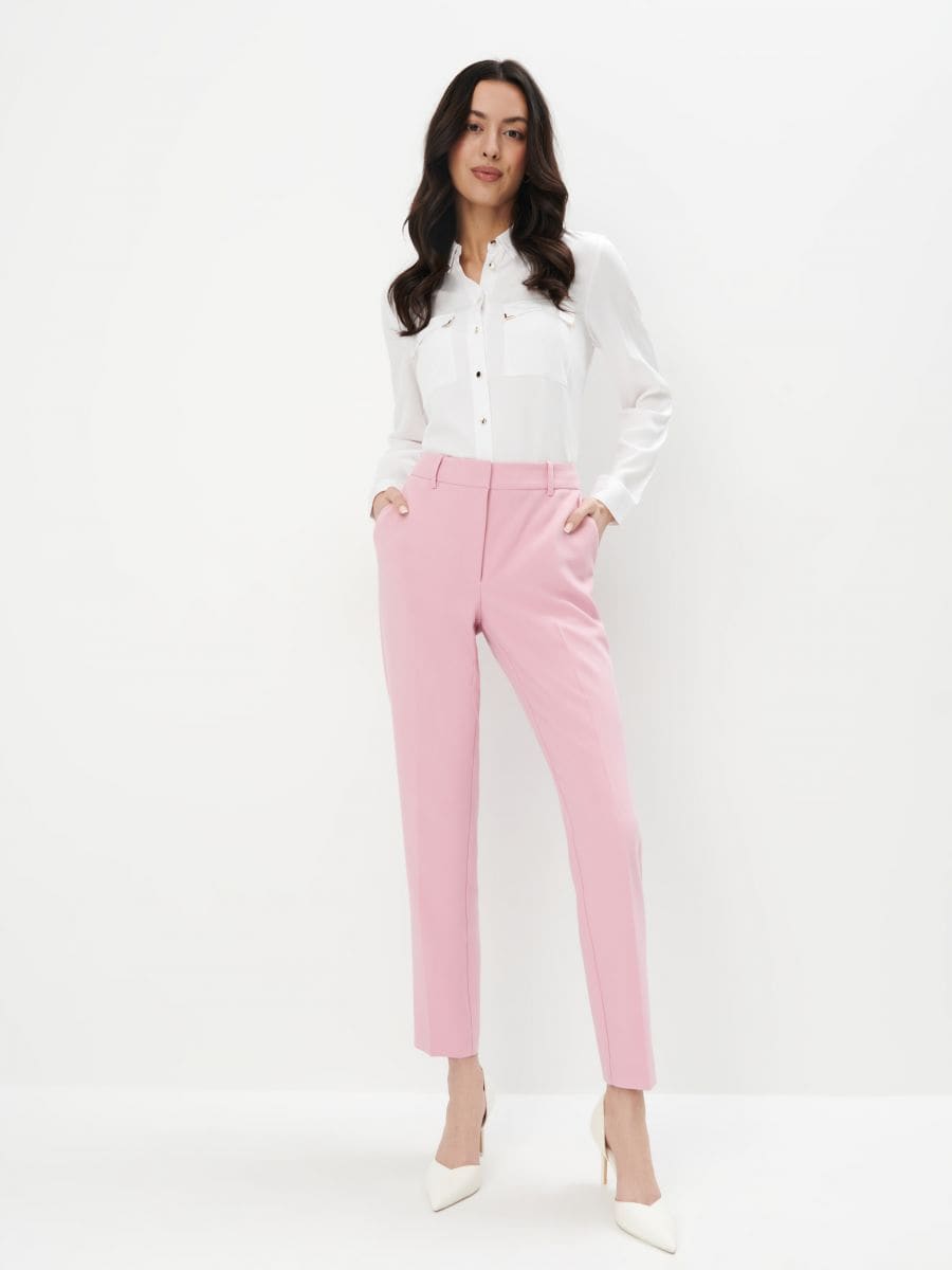 Różowe spodnie cygaretki - pastelowy różowy - MOHITO