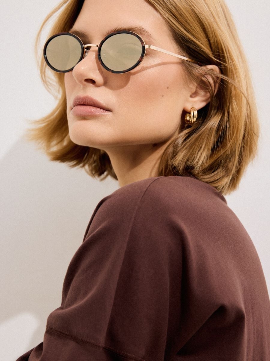 Ochelari de soare - Maro închis - MOHITO