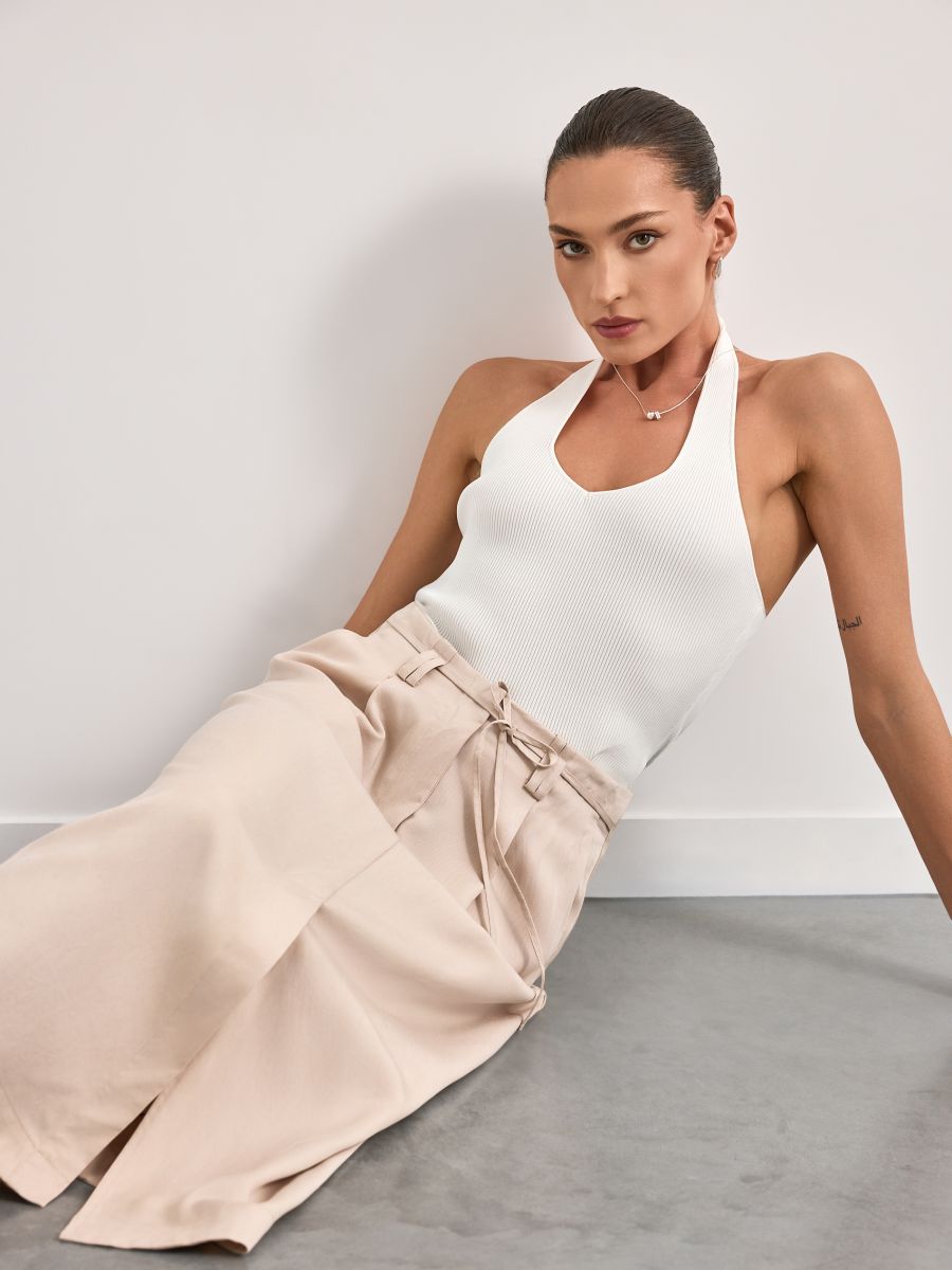 Spódnica midi z lyocellu - beżowy - MOHITO