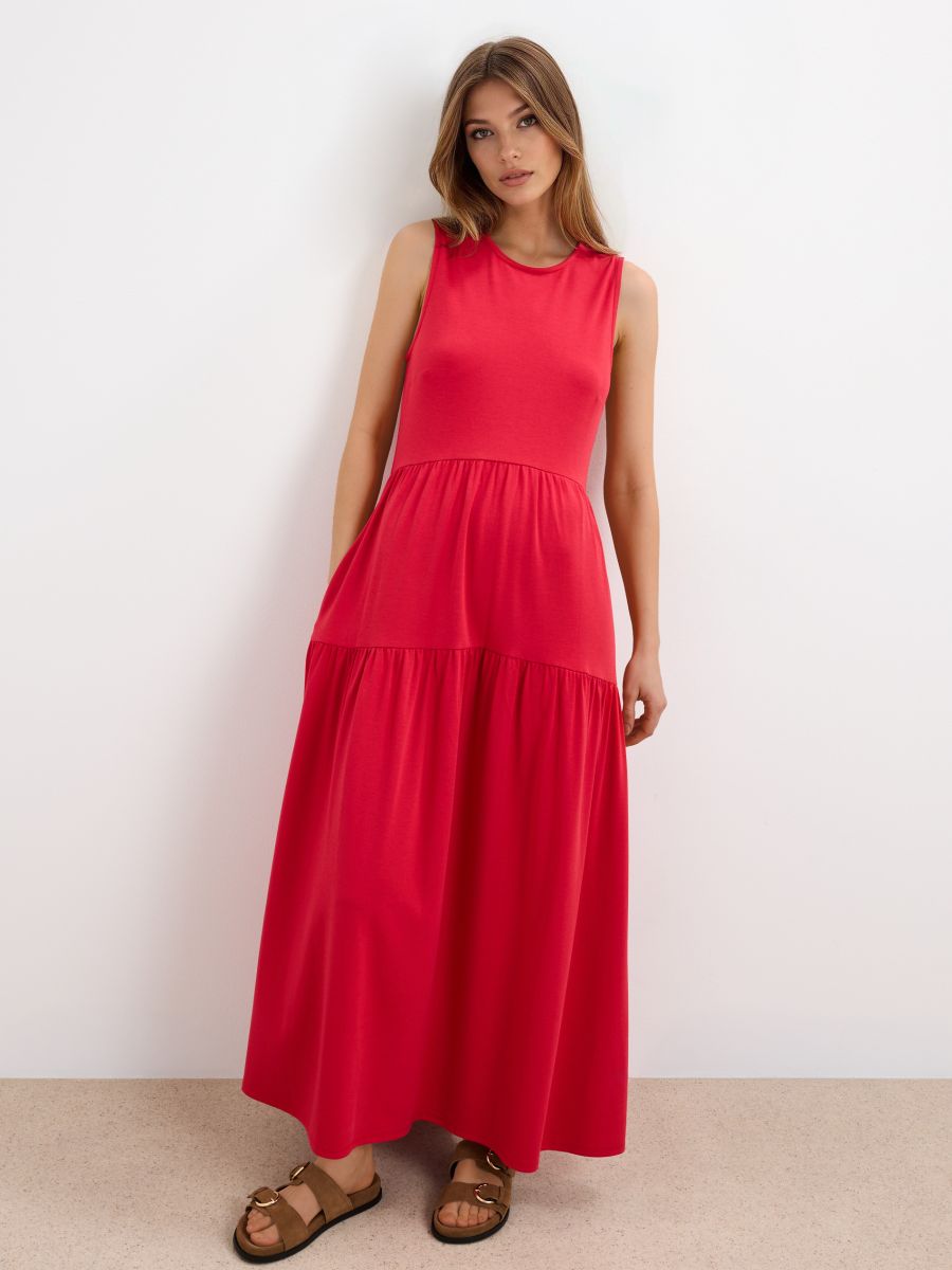 Sukienka maxi o kroju litery A Sukienka maxi o kroju litery A - czerwony - MOHITO