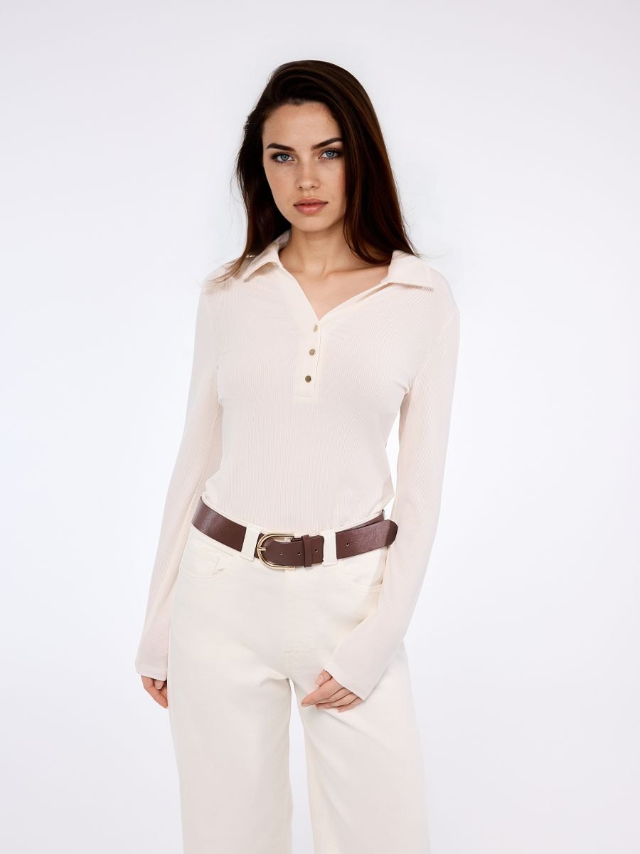 Longsleeve z lyocellem - kremowy - MOHITO