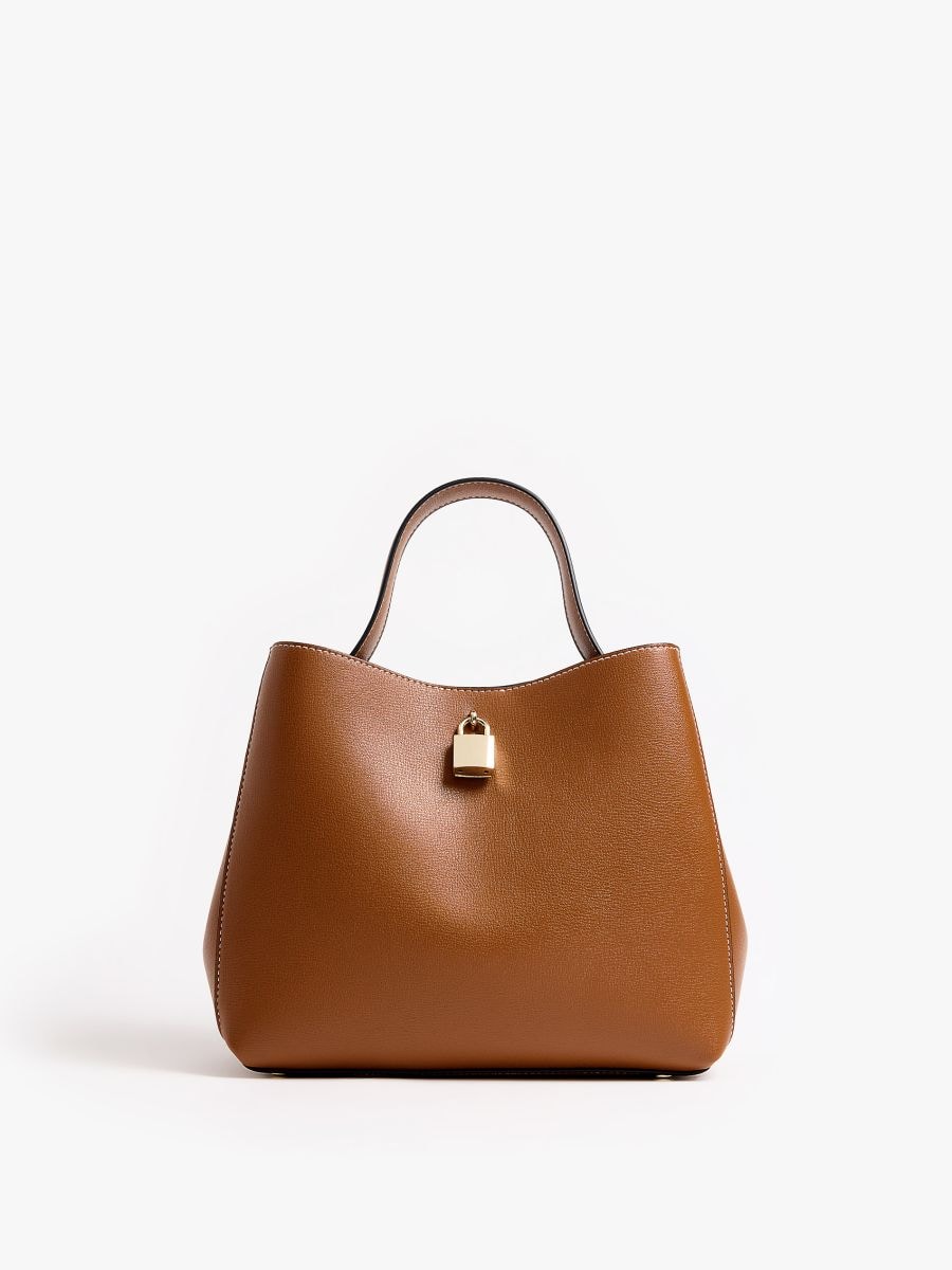 Torebka z paskiem na ramię - brązowy - MOHITO