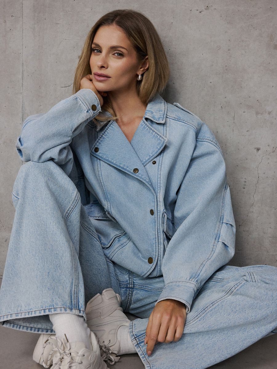 Jeansowa kurtka oversize - niebieski - MOHITO