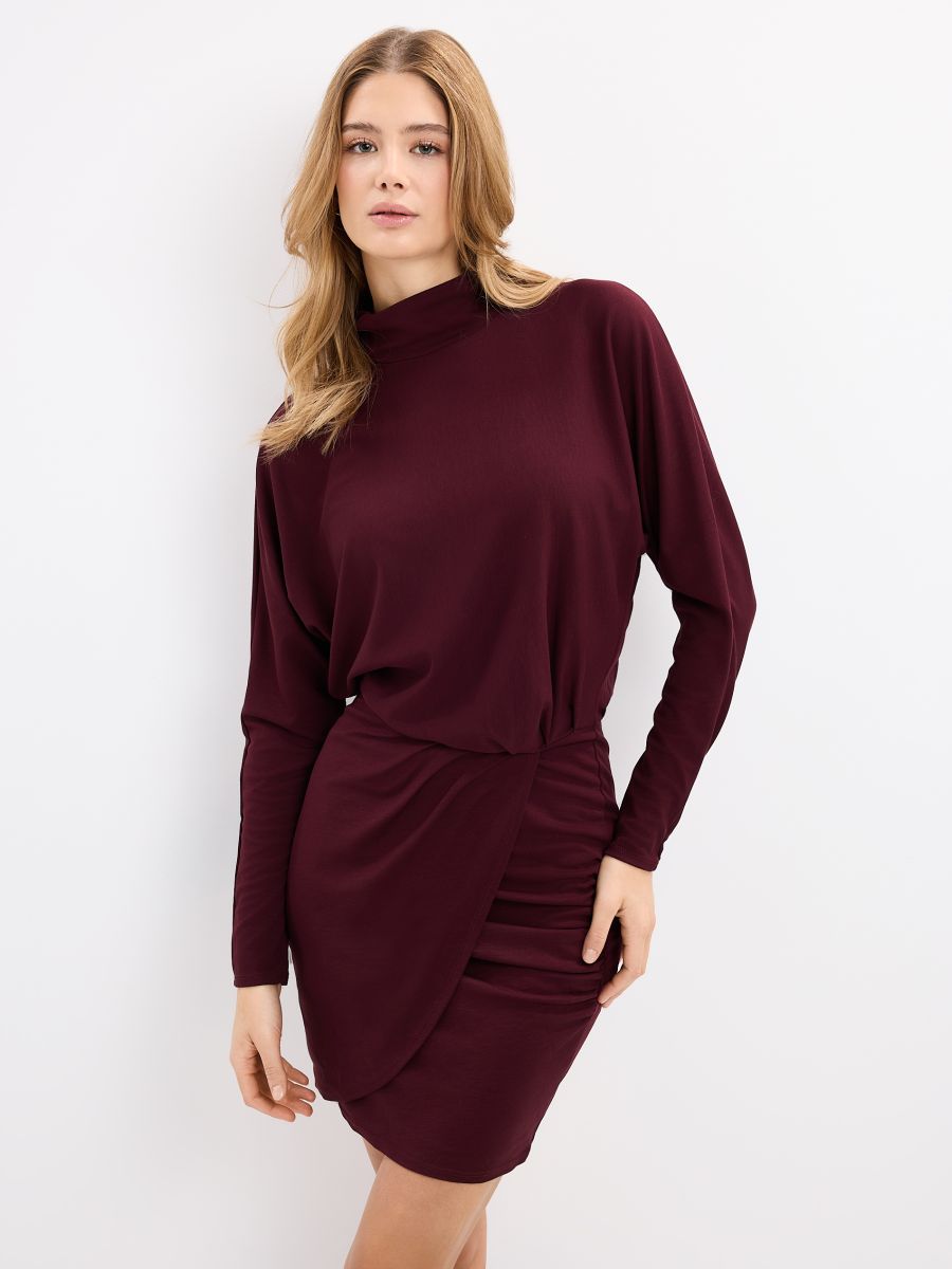 Dzianinowa sukienka mini - kasztanowy - MOHITO