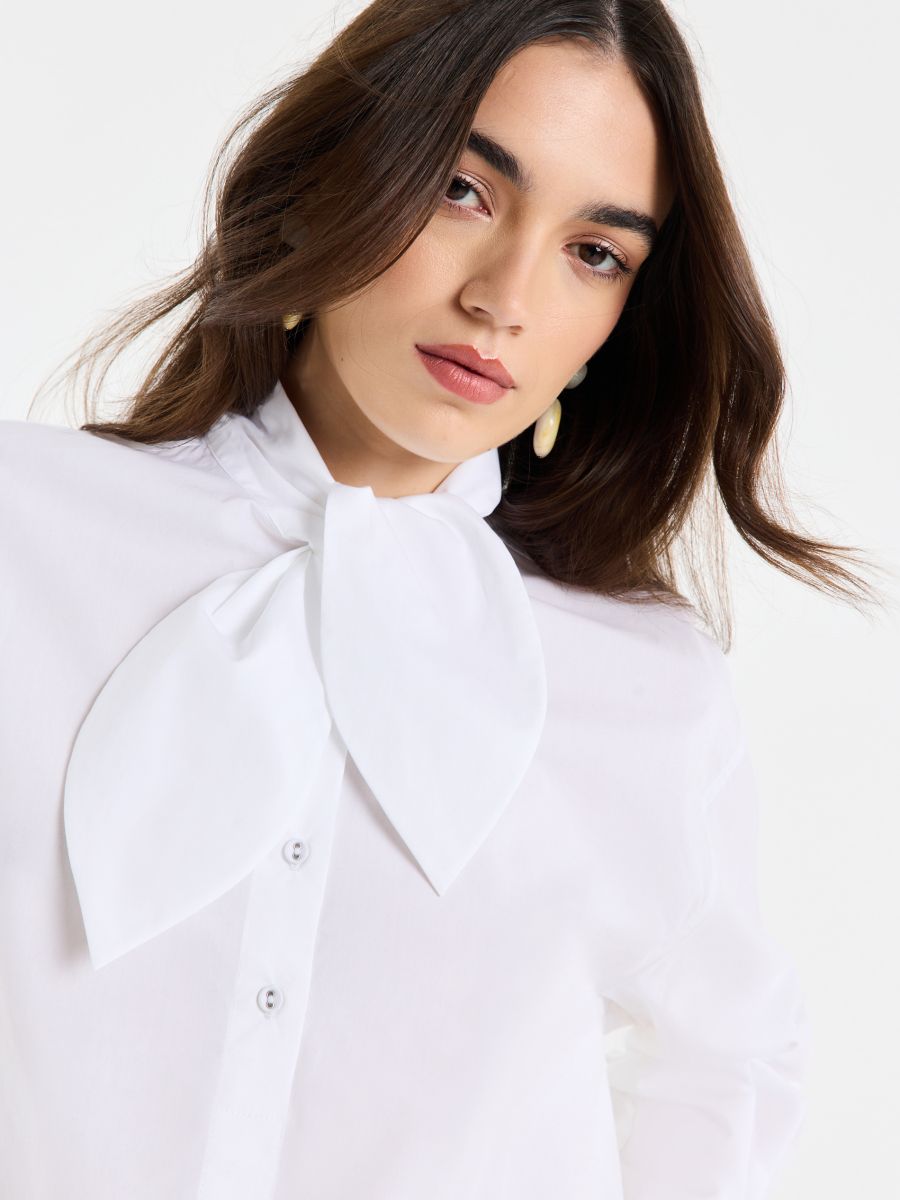 Koszula z wiązaniem - biały - MOHITO