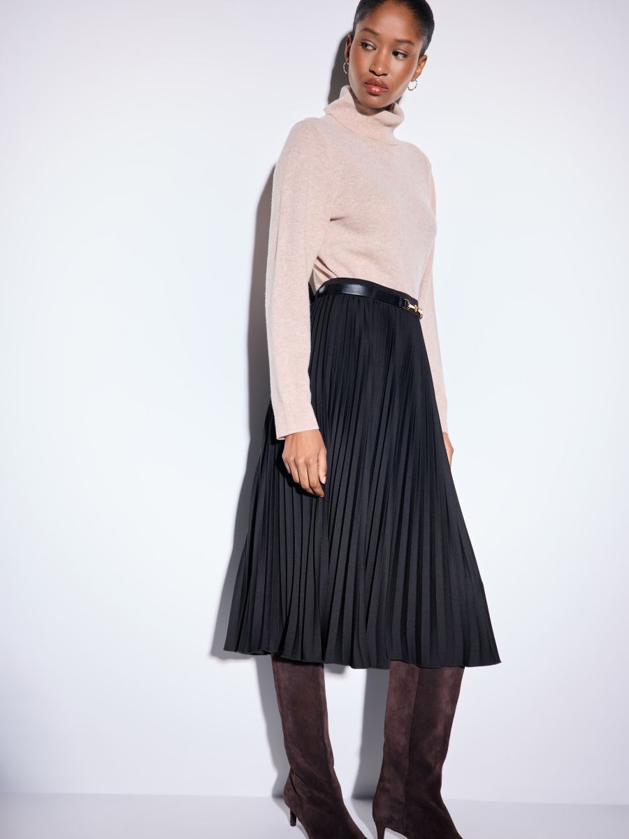 Plisowana czarna spódnica midi - czarny - MOHITO