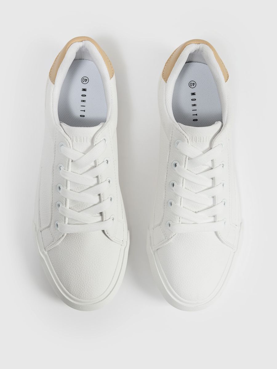 Sneakersy Sneakersy - biały - MOHITO