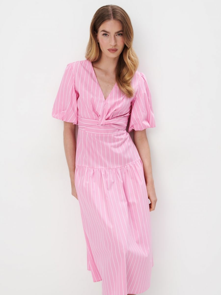 Bawełniana różowa sukienka midi - różowy - MOHITO