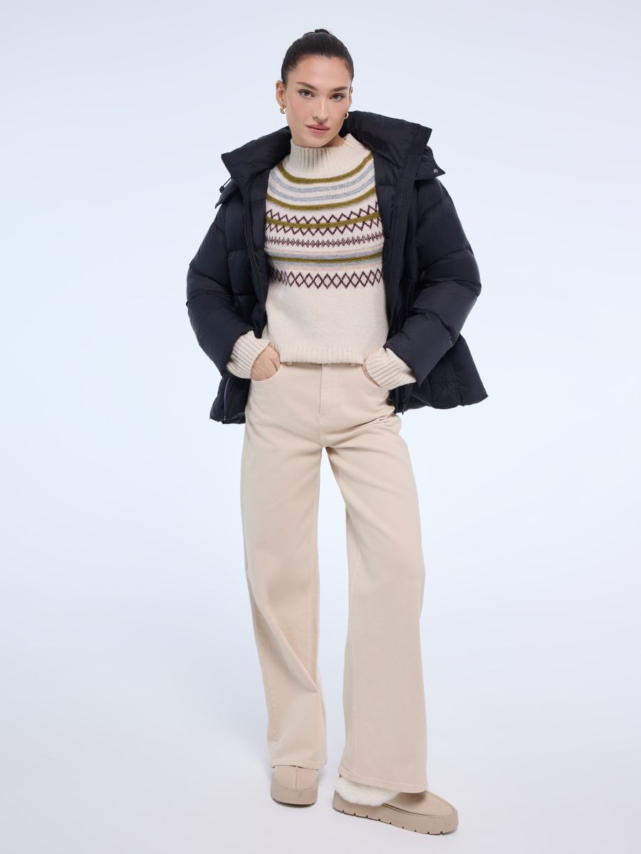 Puchowa kurtka - czarny - MOHITO