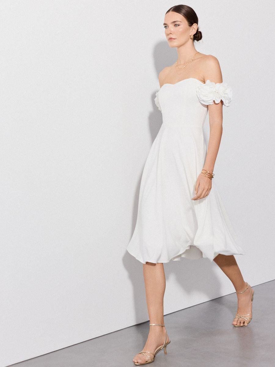 Rochie midi cu umerii goi - Ivory - MOHITO