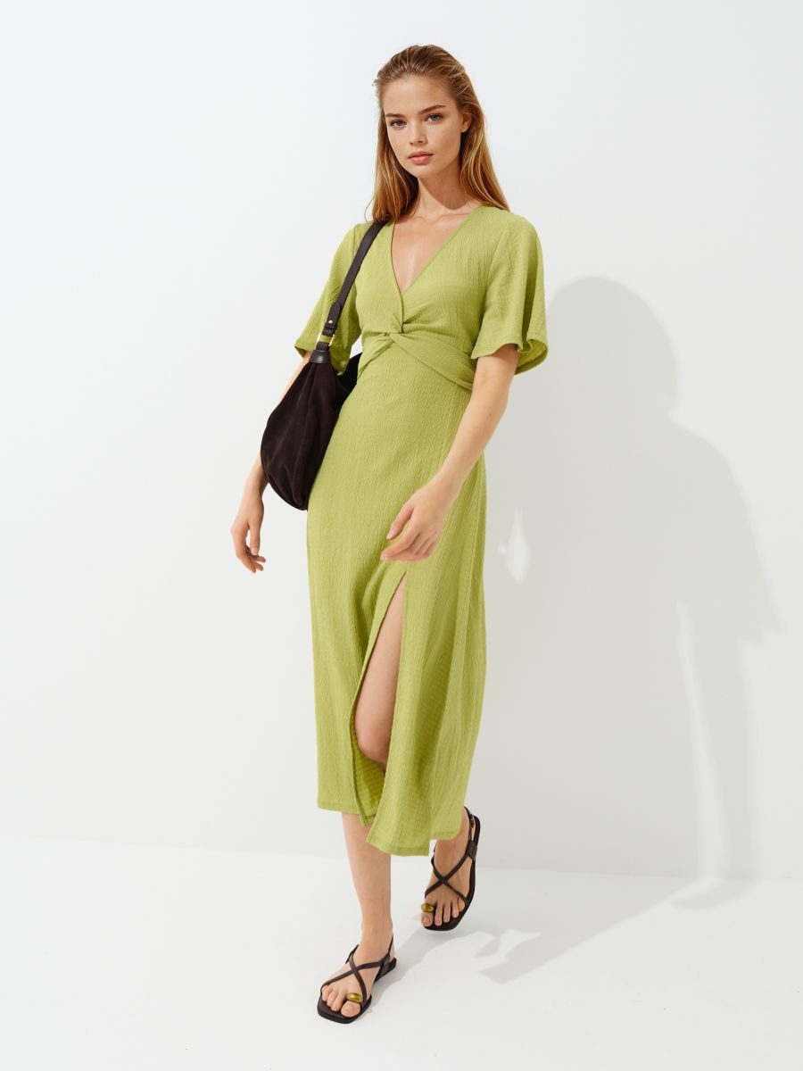 Sukienka midi z krótkim rękawem - zielony - MOHITO