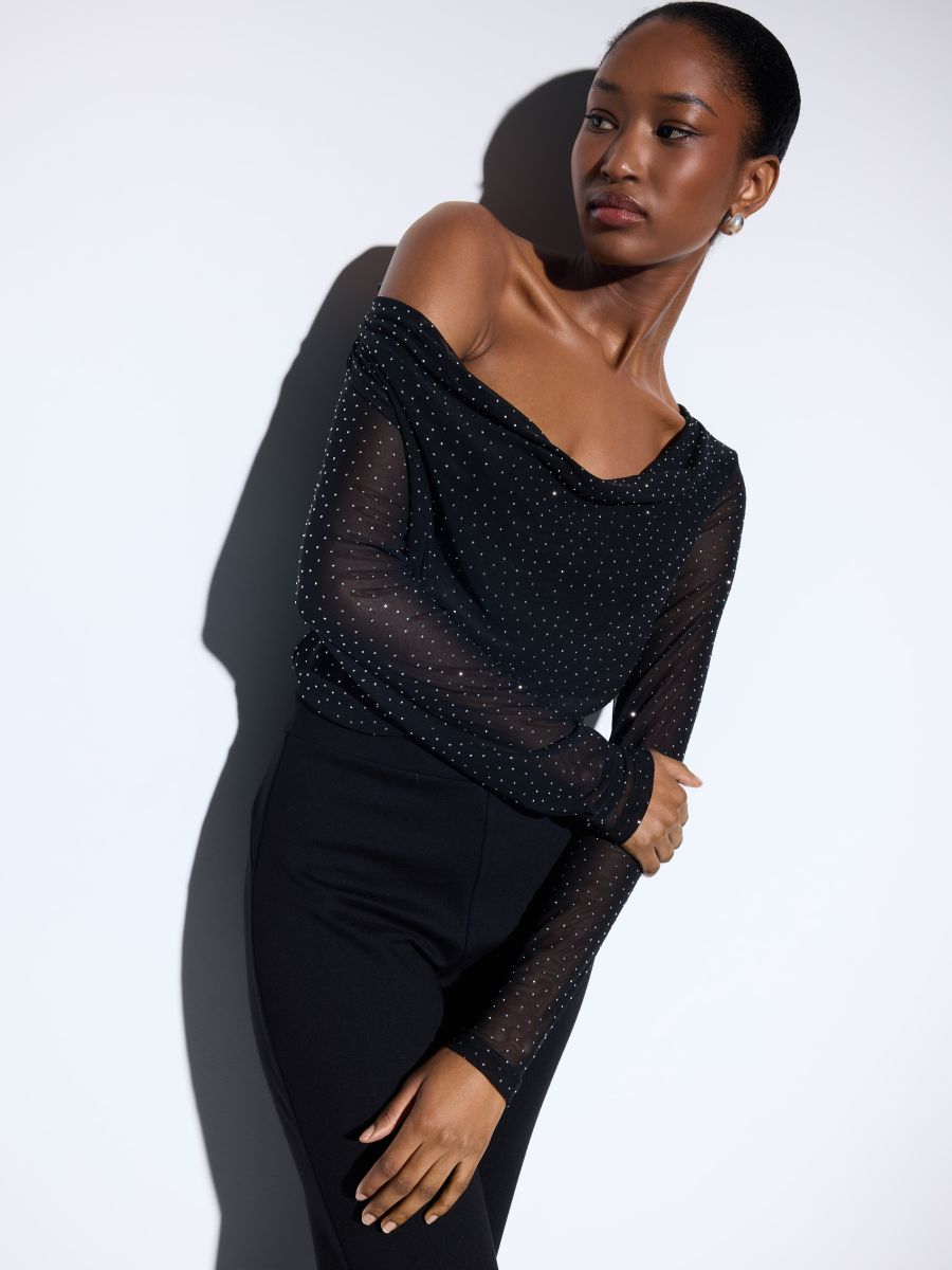 Bluzka z ozdobnymi detalami Bluzka z ozdobnymi detalami - czarny - MOHITO