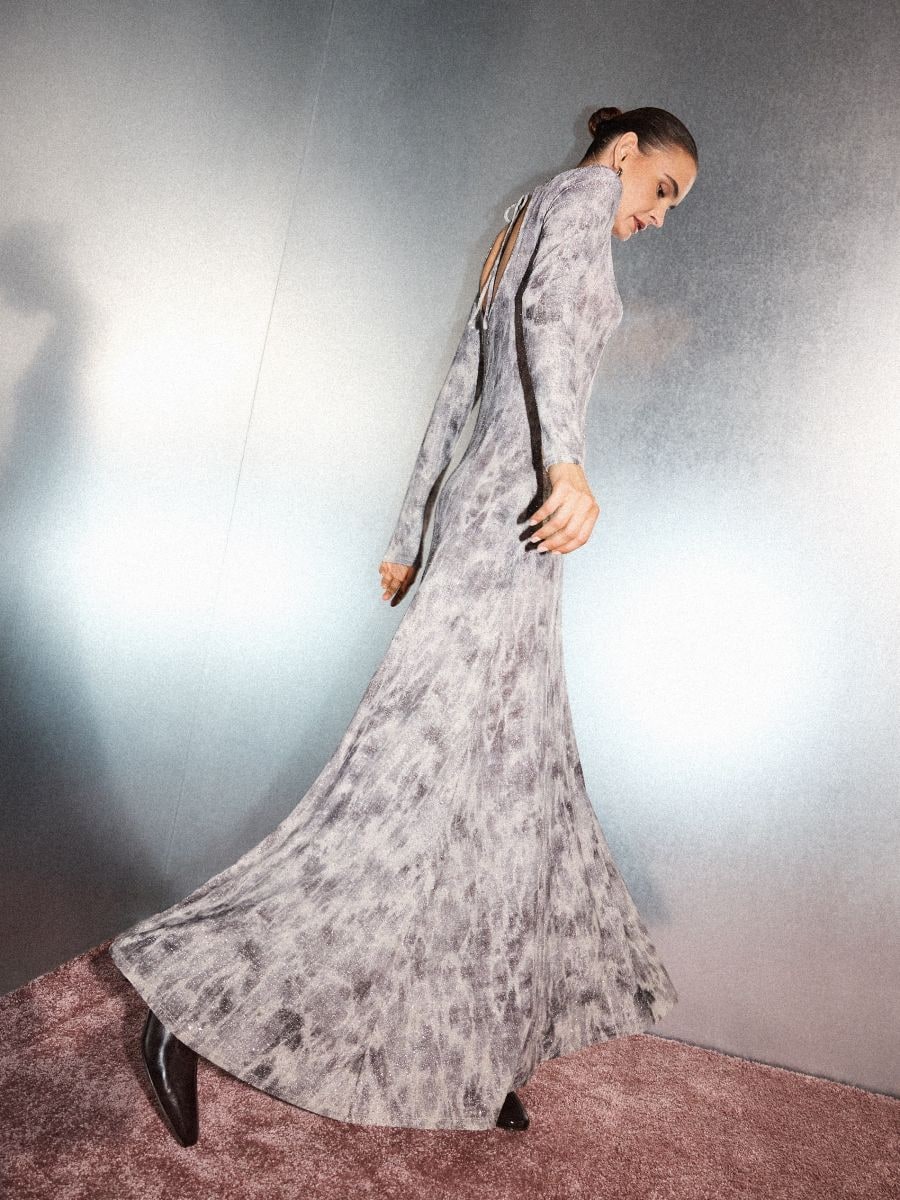 Rochie maxi cu cusătură metalizată - Beige - MOHITO