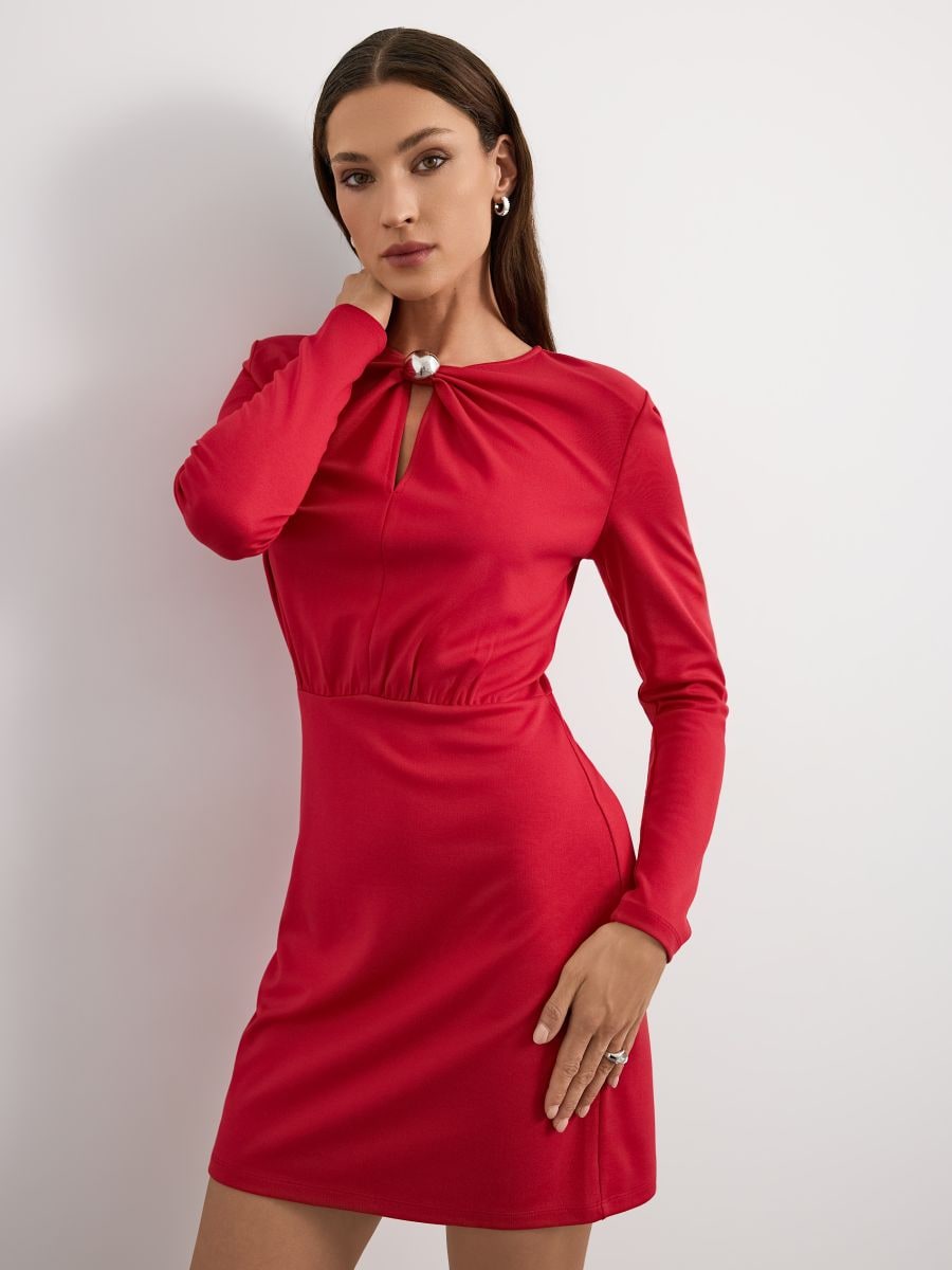 Sukienka mini z marszczeniami - czerwony - MOHITO
