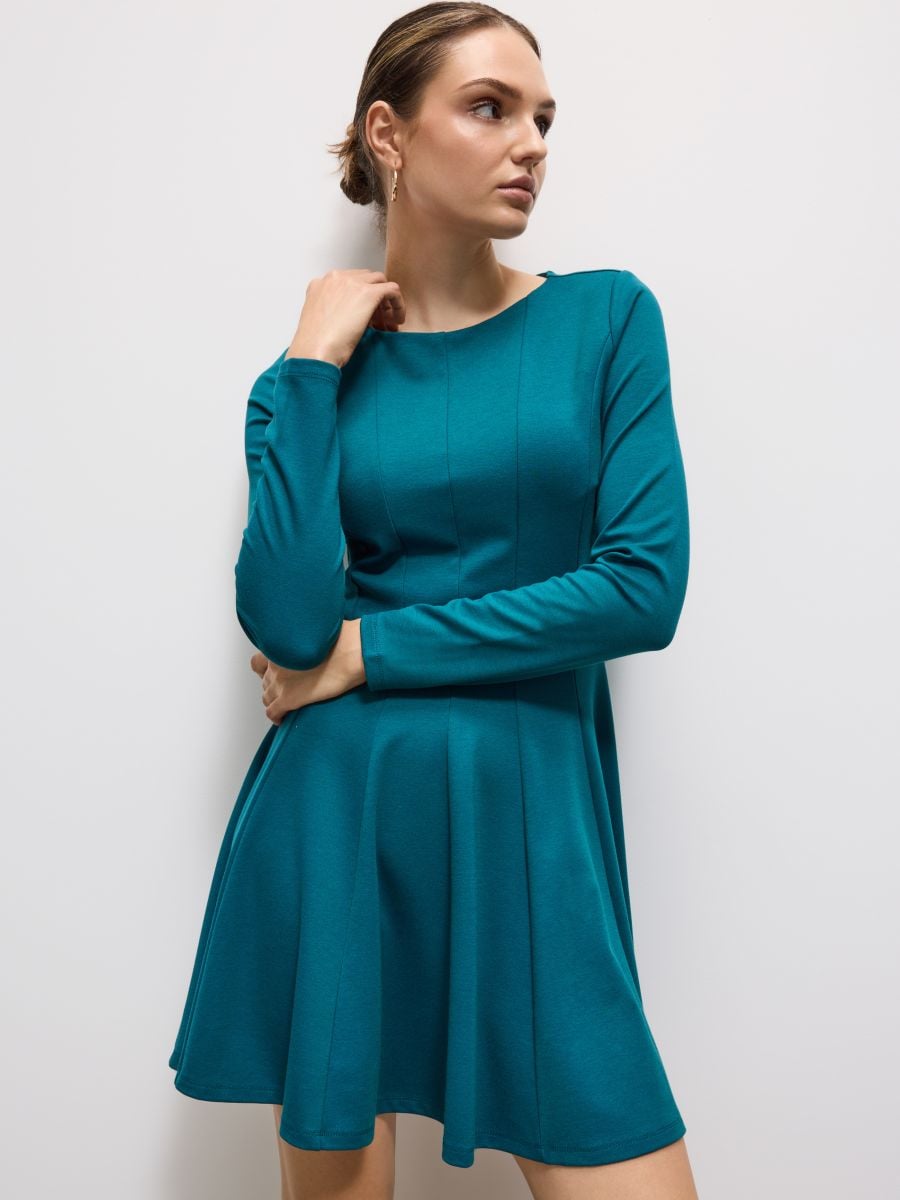 Sukienka mini - zielony - MOHITO