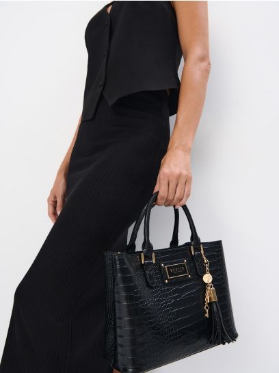 Small shoulder bag