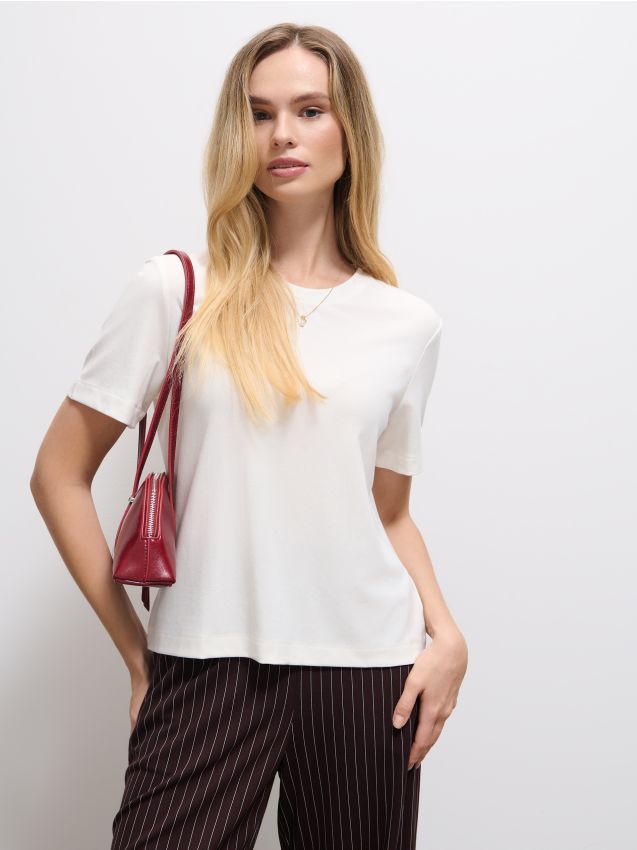Tricou cu mâneci scurte