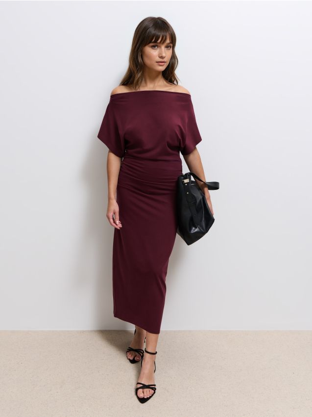 Rochie maxi cu umerii goi