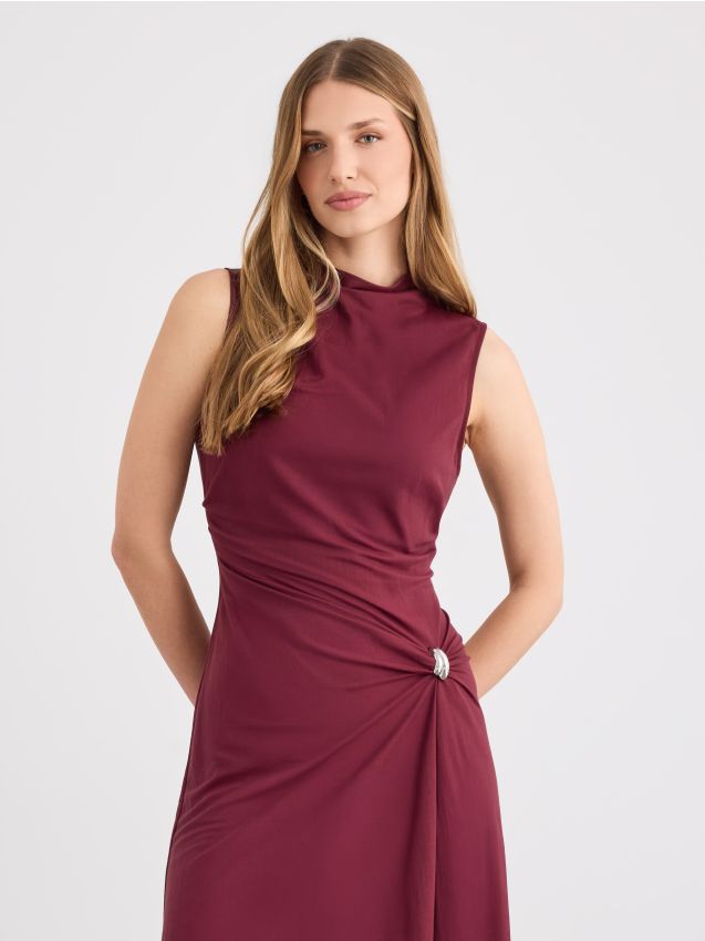 Rochie maxi cu element decorativ