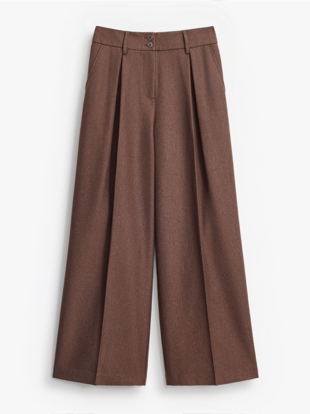 Pantaloni cu croi larg