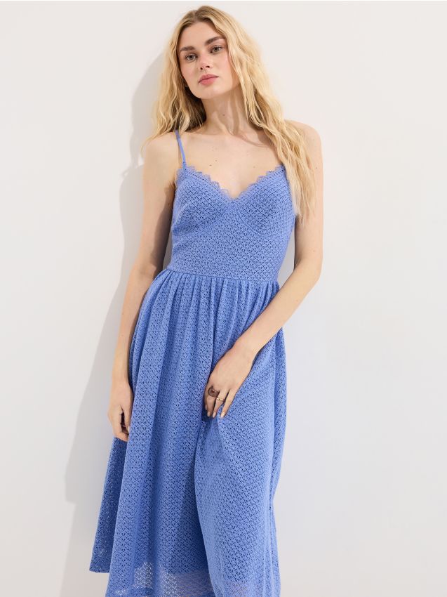 Rochie midi de dantelă