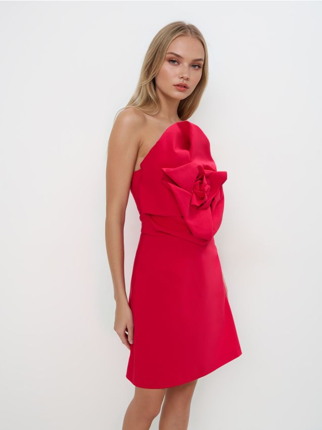 Rochie mini cu detaliu decorativ