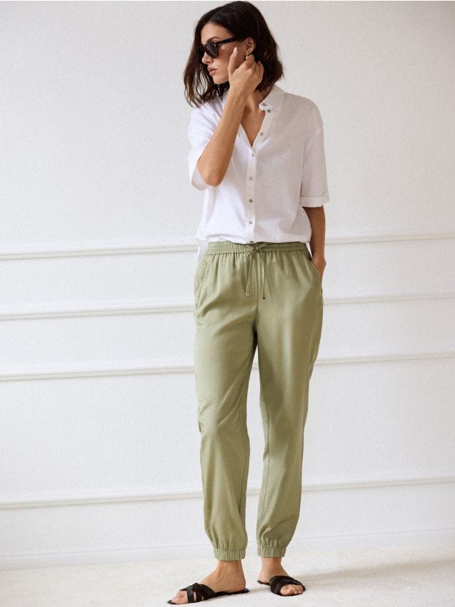 Pantaloni cu fibre lyocell