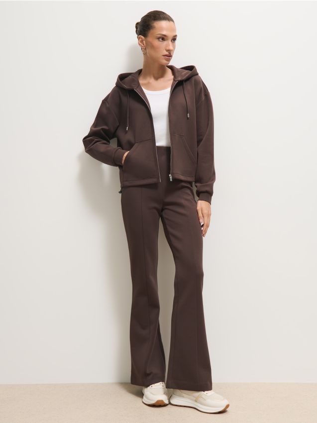 Pantaloni sport