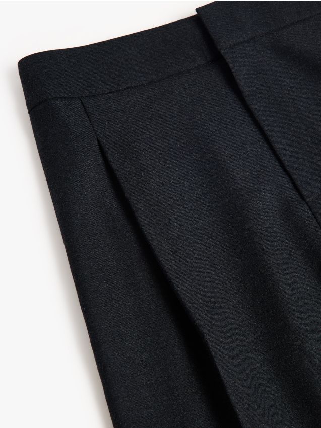 Spodnie z wysokim stanem