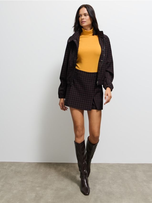 Bawełniane zielone szorty z paskiem Kolor oliwkowy - MOHITO