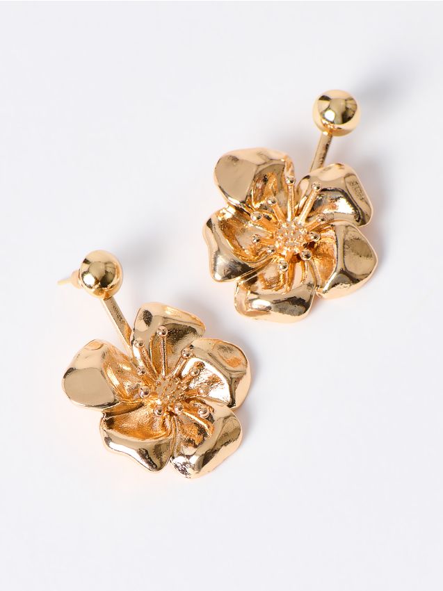 Σκουλαρίκια