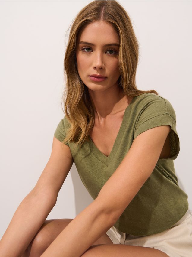Tricou