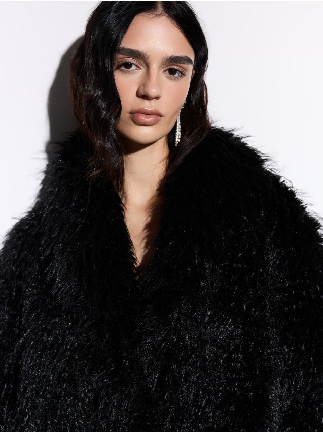 Mantou de blană artificială