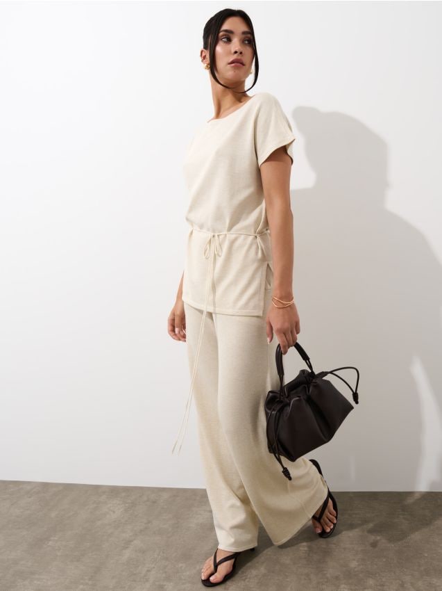 Pantaloni din tricot