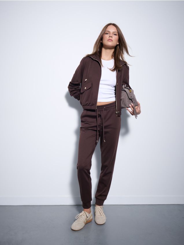 Pantaloni joggers