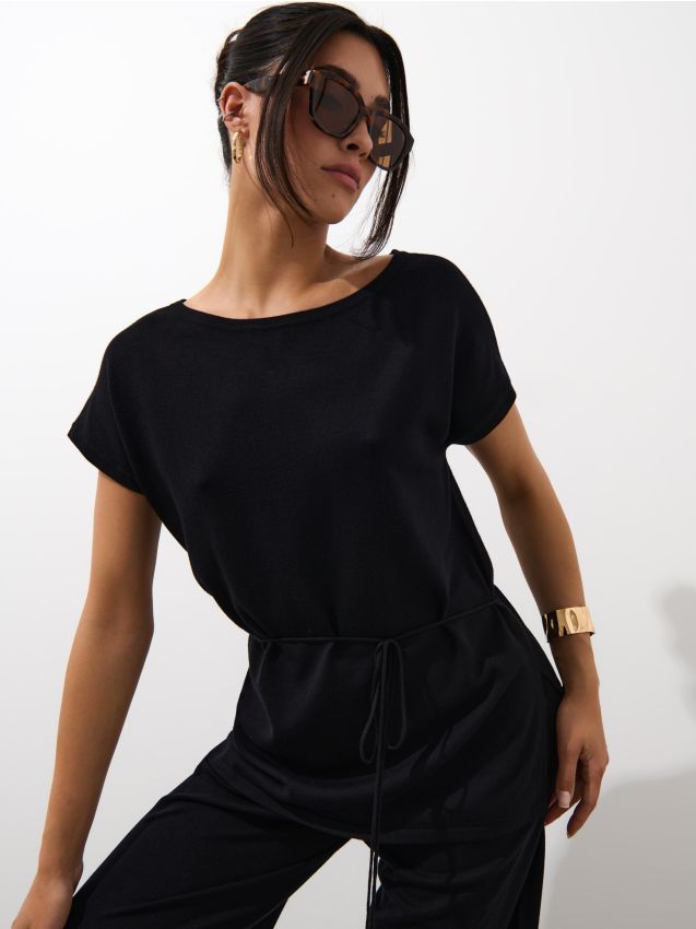 Bluză cu fundiță la gât