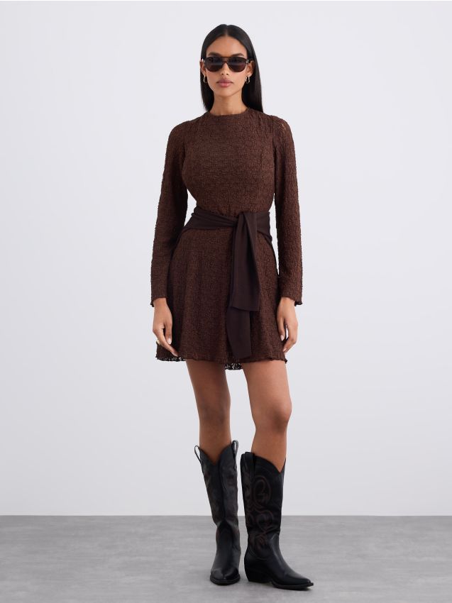Rochie mini cu legare la spate