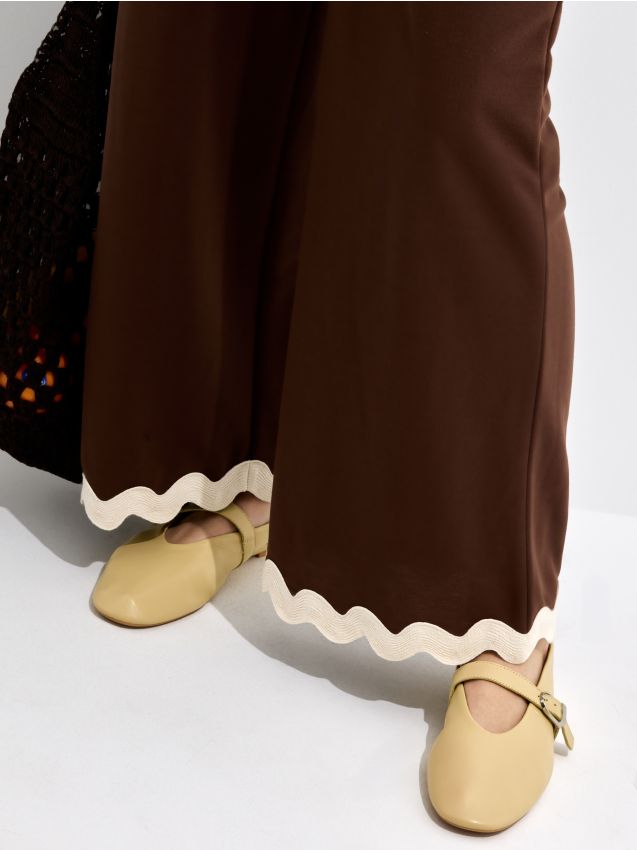 Mohito - Кожени обувки балерина - жълто